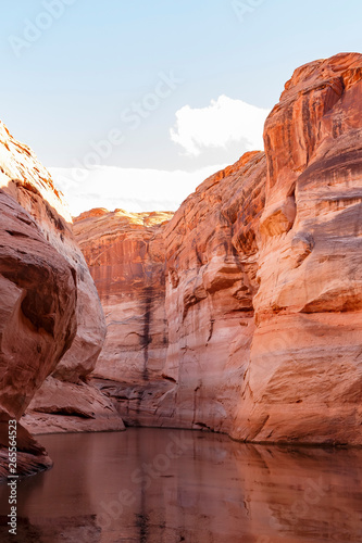 The famous Antelope Canyon from boat trip at Page © Kit Leong
