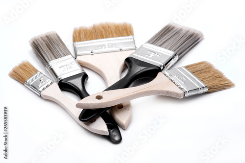 Fototapeta Naklejka Na Ścianę i Meble -  Flat Chip and Flat Cut Utility Paint Brushes   isolated on white background.