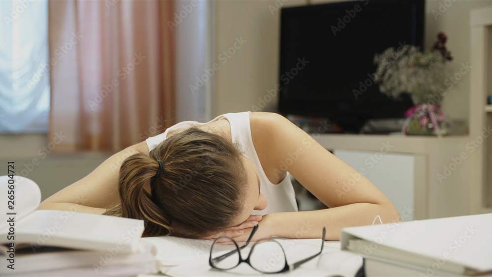 Female student sleeping instead learning - obrazy, fototapety, plakaty 