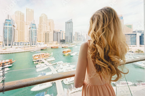 Photography Woman in Dubai Marina, United Arab Emirates