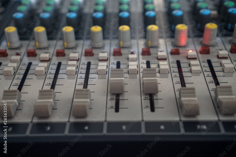 sound audio mixer console