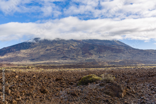 Volcano Pico del Teide is Spain s highest mountain