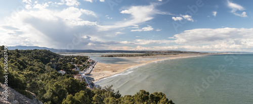 Panorama de la Franqui depuis la falaise photo