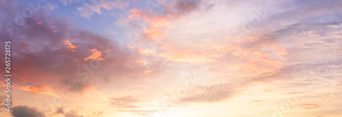 Photo Background of colorful sky concept: Dramatic sunset with twilight color sky and