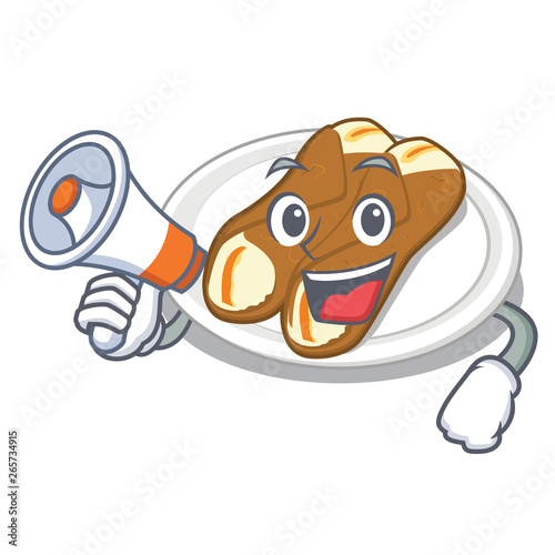 With megaphone cannoli is served on mascot plate