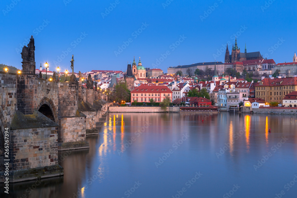 Beautiful Charles bridge and the castle in Prague at night, Czech Republic