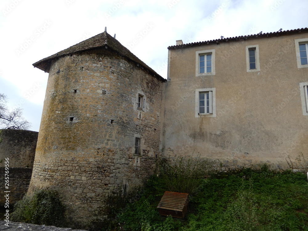Village de Nouaillé-Mauperthuis, Vienne, Poitou, France Village de Nouaillé-Mauperthuis, Vienne, Poitou, France