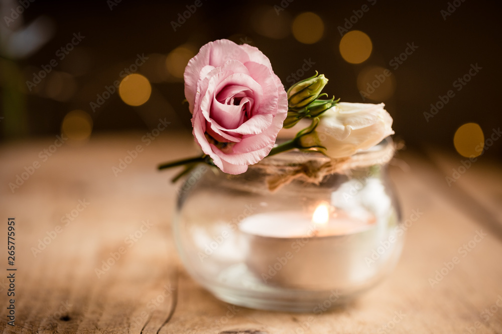 Rosa Rose mit Kerzenhalter aus Glas Rosa Rose mit Kerzenhalter aus Glas
