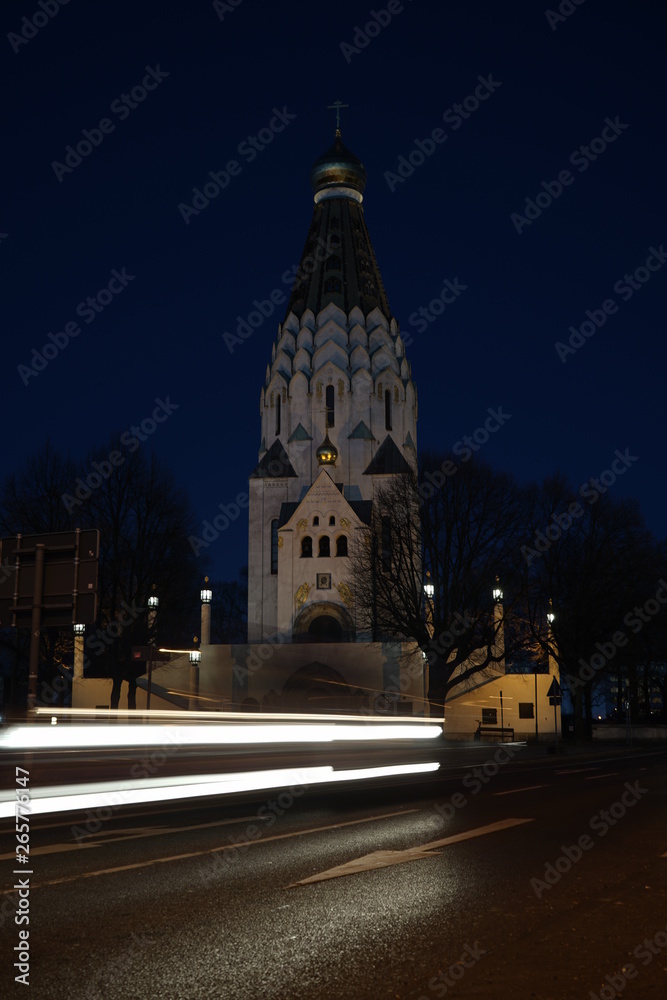 Fototapeta premium #holdt, russische Gedächniskirche, leipzig, sachsen, deutschland, blaue stunde, kirche, gebäude, nachtleben, nacht, architektur, reise, reisfotografie, tipp, ortodox, 
