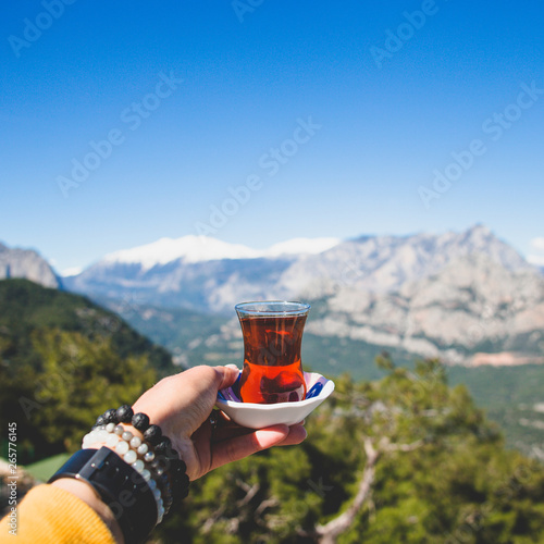 Canvastavla Good morning with Turkish tea!