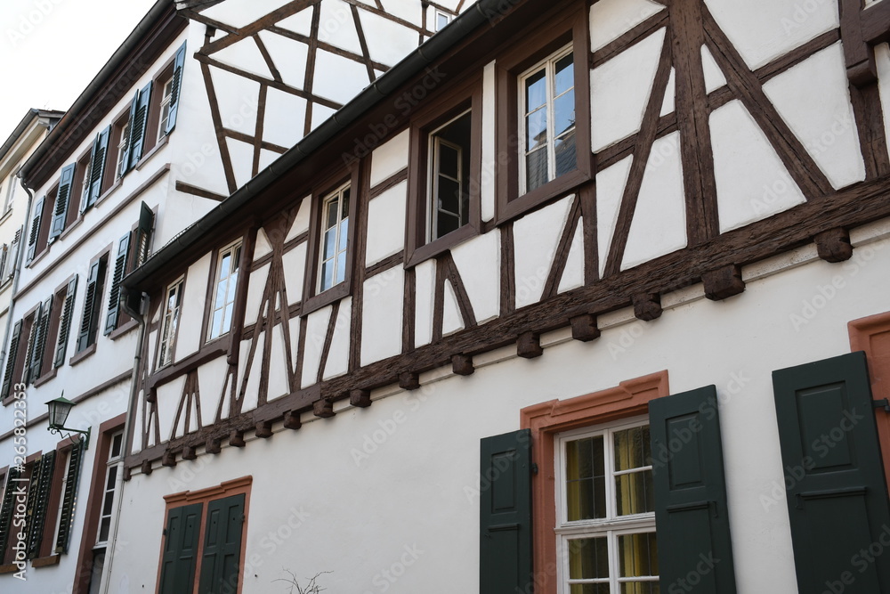 fachwerk haus heidelberg altstadt historisch