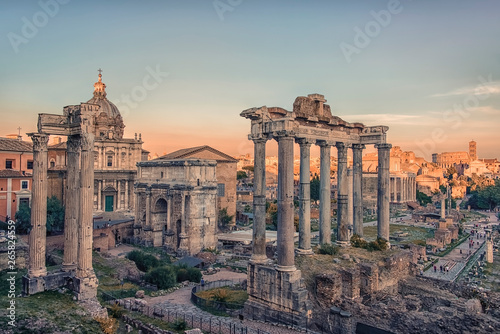 Obraz na plátně The Roman Forum in Rome at sunset