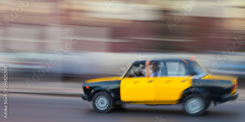Taxis de la Ciudad de Alejandria, Egipto, Mar Mediterráneo