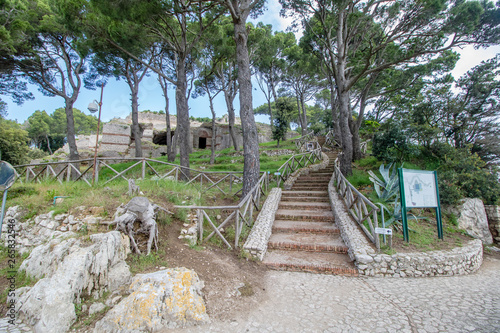 Die berühmte Villa Jovis auf der Insel Capri, Italien photo