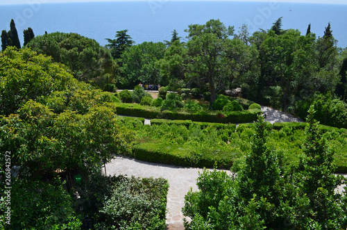 the Vorontsov Palace with the Park and sculptures