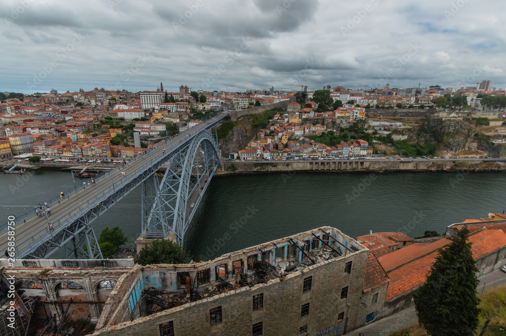 Bridg Don Luis Over River Douro