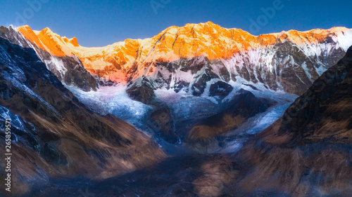 Obraz na plátně Annapurna base camp Golden hour in mount annapurna