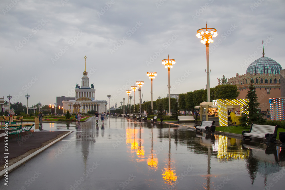 Obraz premium Russia, Moscow, July 28, 2018. Exhibition of Achievements of National Economy. VDNH