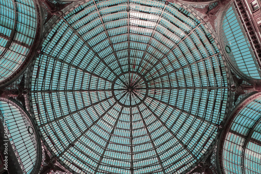 Vetrata della Cupola della Galleria di Napoli, Italia