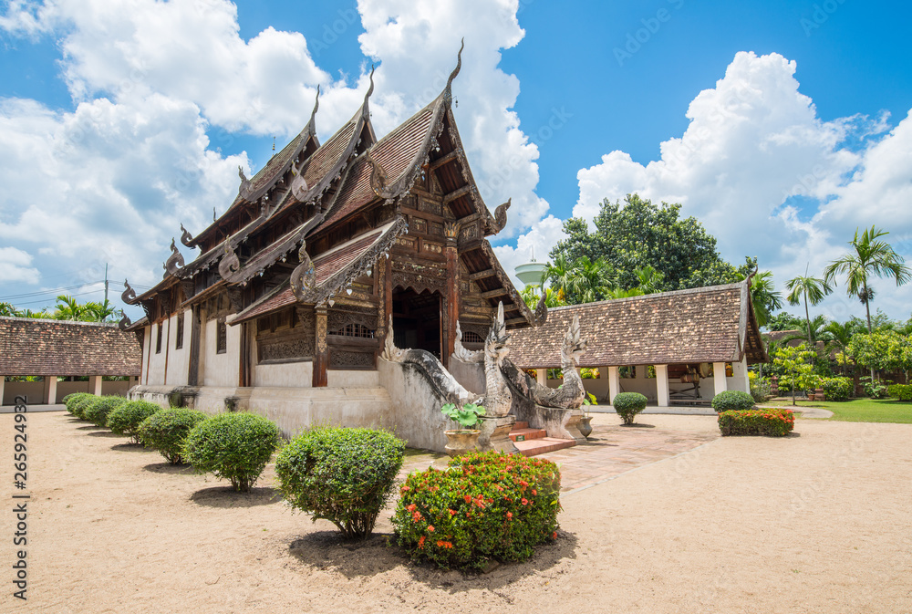Wat Inthrawat temple is one of the finest examples of classic Lanna style architecture in Northern Thailand.