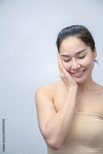 Portrait of Beautiful young asian woman with natural makeup and clean skin