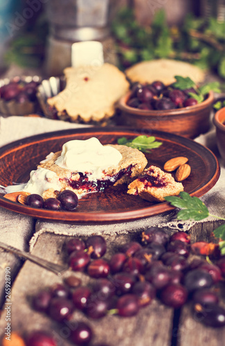 gooseberry pie. rustic style.