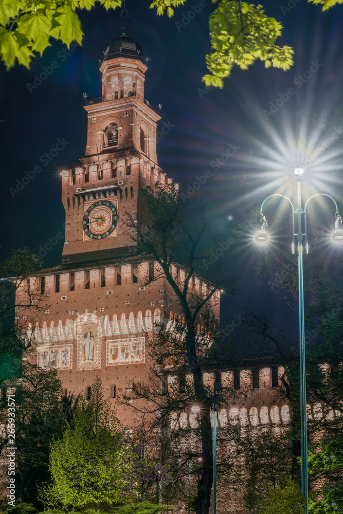 Naklejka premium Castello Sforzesco Milano