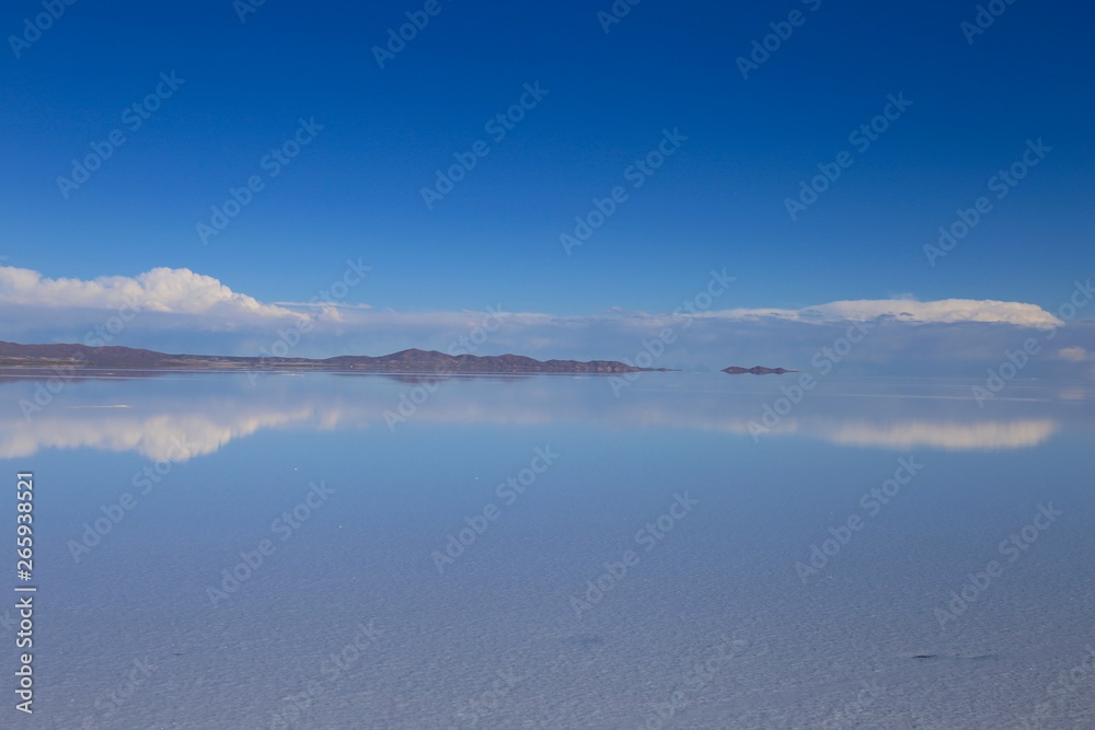 ウユニ塩湖　ボリビア