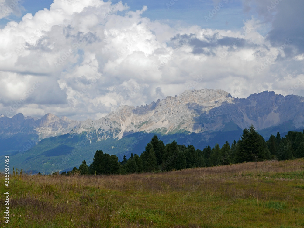 le belle Dolomiti in estate