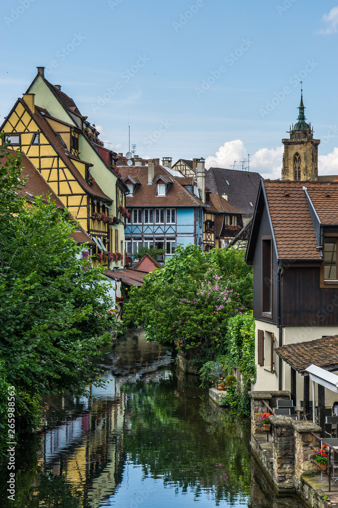 Obraz premium Old town street in Colmar, France