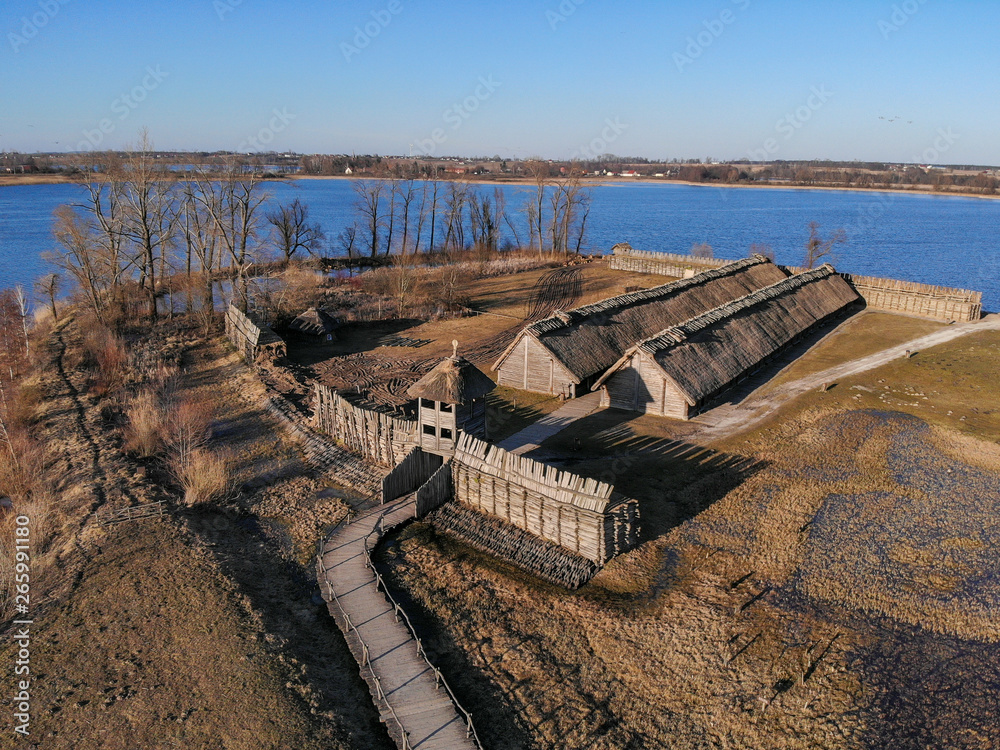 The old settlement of Biskupin_3