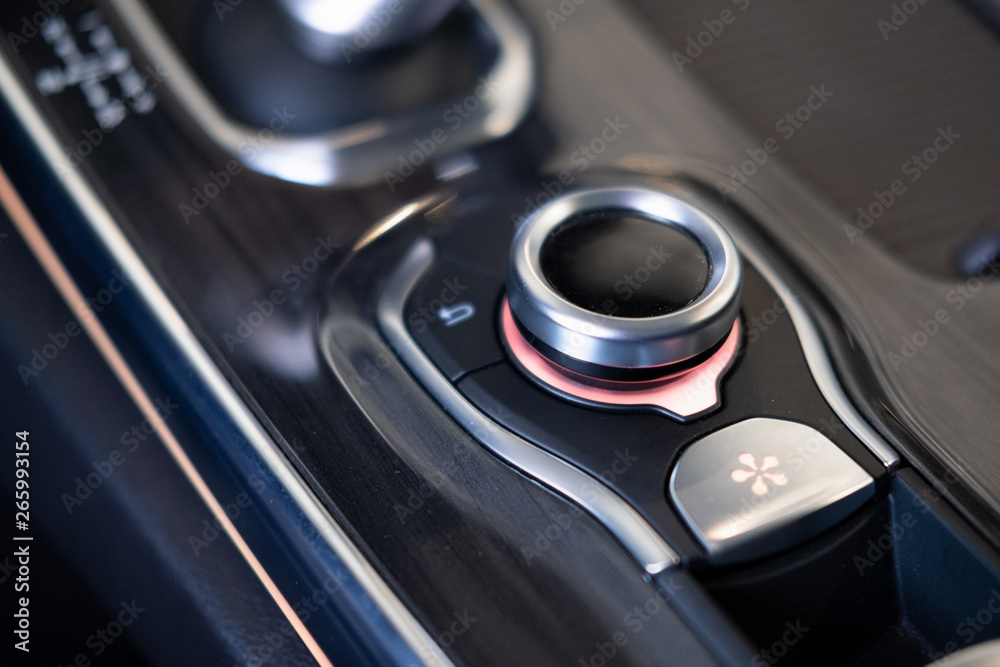 Détail d'éléments carrosserie et moteur d'un véhicule Détail d'éléments carrosserie et moteur d'un véhicule