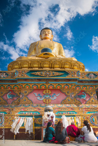 Fotografie golden Buddha statue