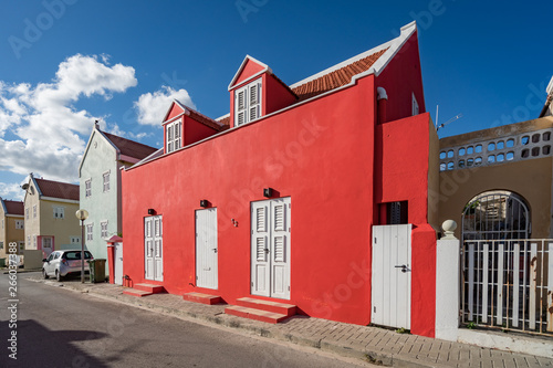 Fototapeta Naklejka Na Ścianę i Meble -   Walking the back streets of Otrobanda   Views arund the small caribbean Island of Curacao