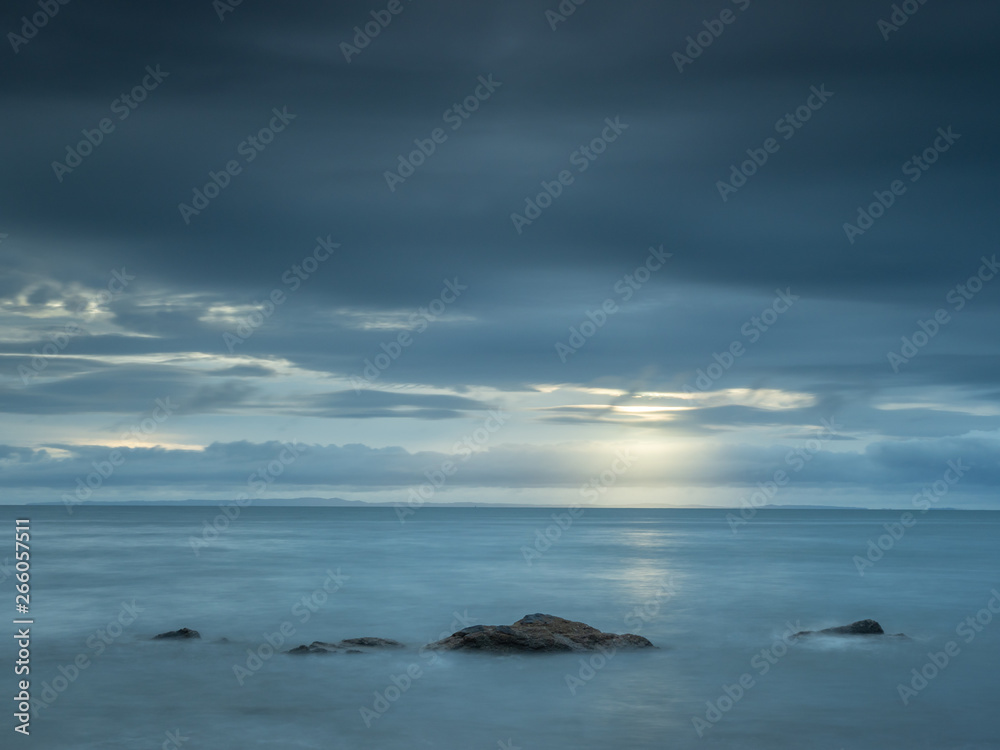 Fototapeta premium Moody Seaside Dawn