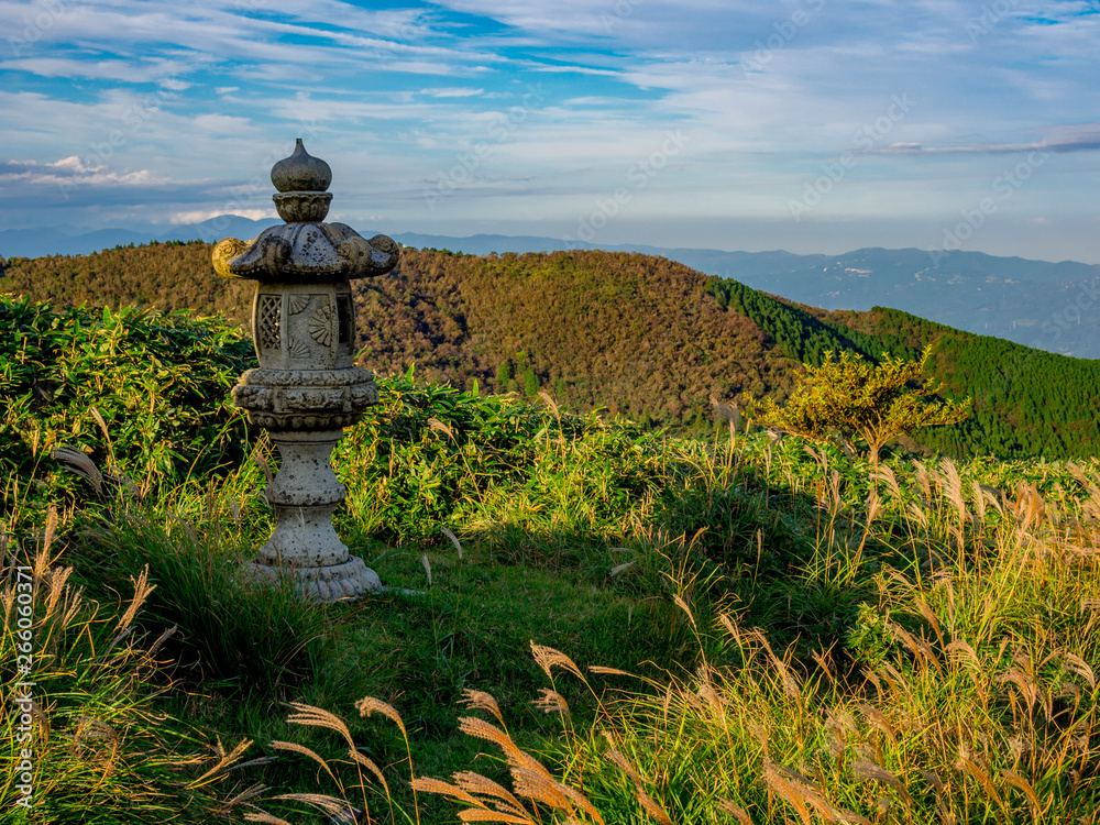 Obraz premium 【静岡県伊豆半島】西伊豆スカイライン沿いの風景【石像・秋】