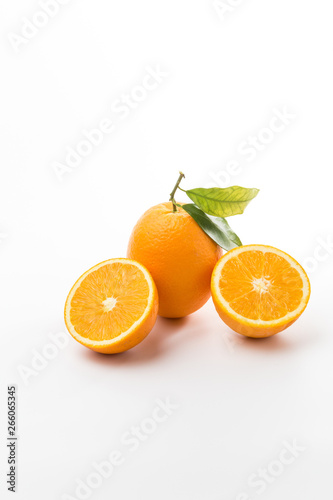 Fototapeta Naklejka Na Ścianę i Meble -  Fresh and delicious oranges and orange juice