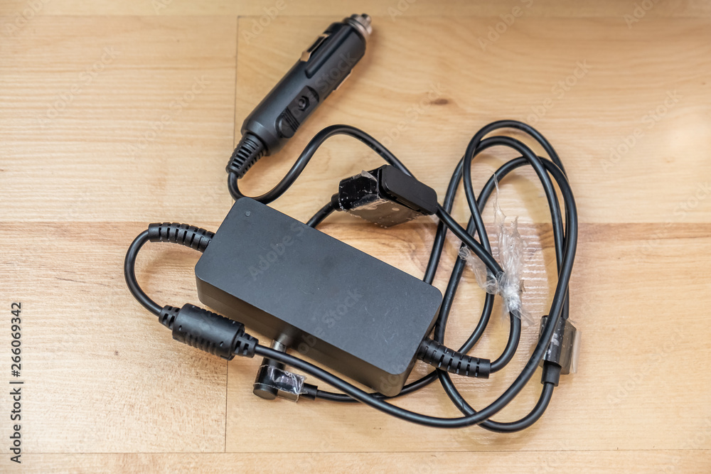 Car power adapter for electronic devices and batteries Car power adapter for electronic devices and batteries
