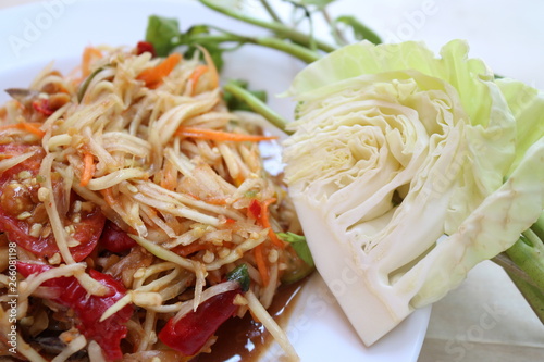 Obraz na plátně Somtam korat Thai papaya salad