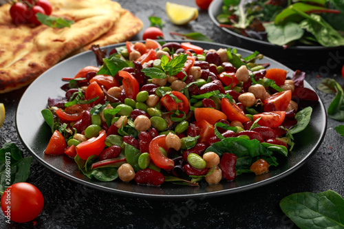 Fresh Beans salad with flatbread and mix of vegetables