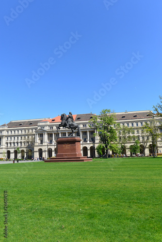 Wallpaper Mural Budapest - Kossuth tér mit Agrarministerium und Denkmal für Ferenc II. Rákóczi Torontodigital.ca