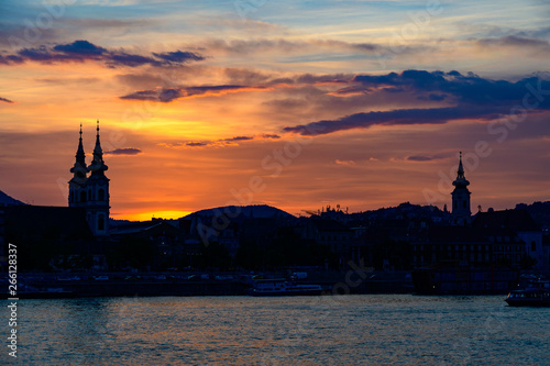zachód słońca w Budapeszcie