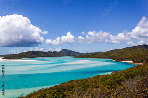 Obraz na plátně Whiteheaven beach on a beautiful sunny day with clouds, Whitsunday Island, Queen