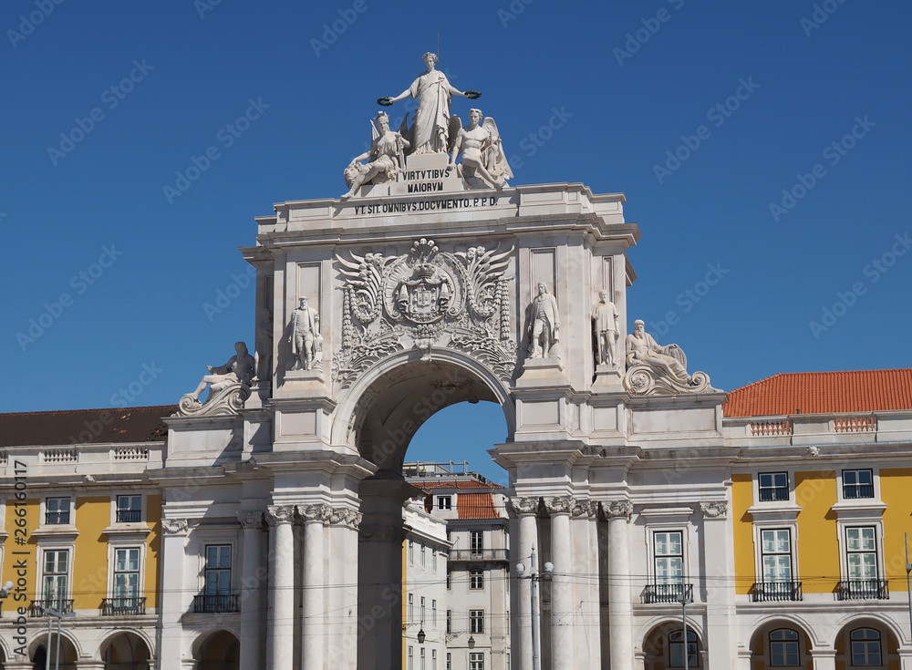 Obraz premium Arco da Rua Augusta at Praca do Comercio