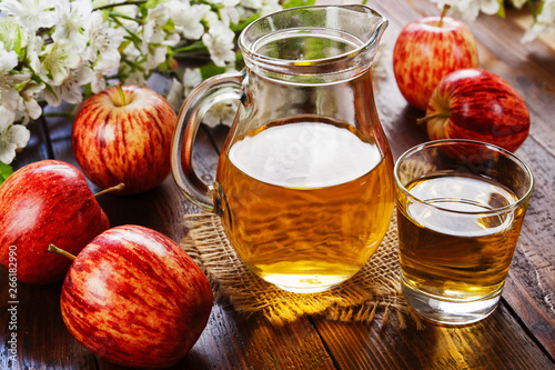 Fresh apple juice