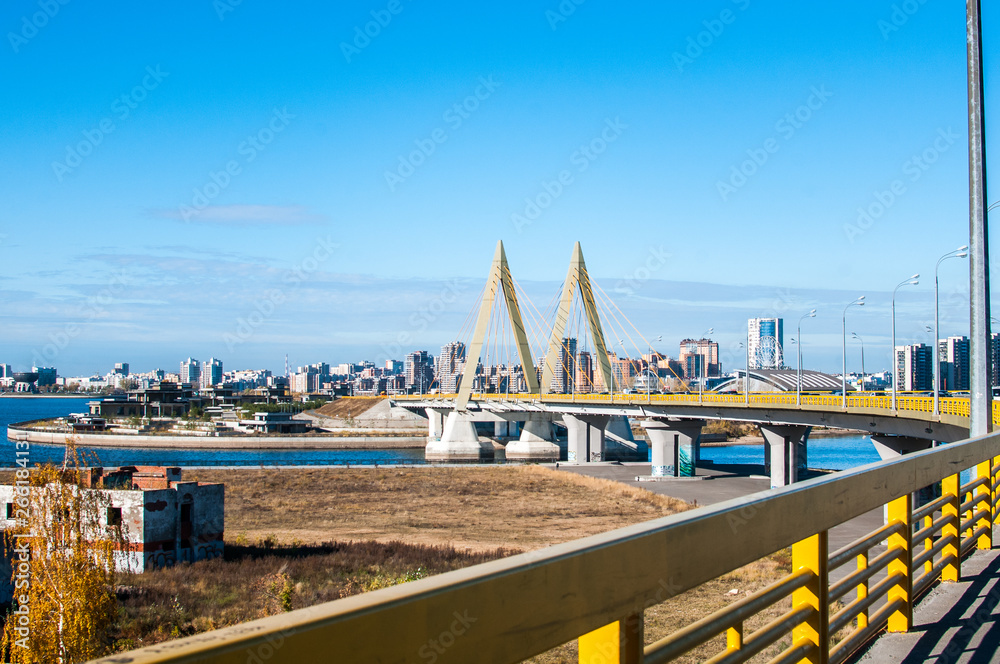 The Millennium bridge or Millennium Bridge the bridge in Kazan, crossing the river Kazanka .