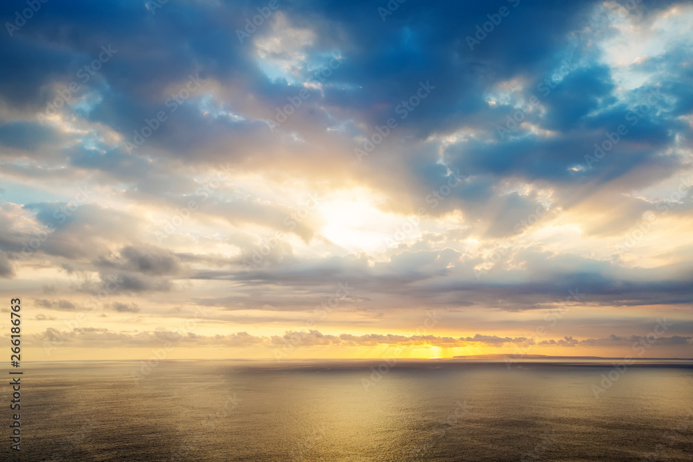 beautiful sunset on the sea - obrazy, fototapety, plakaty 