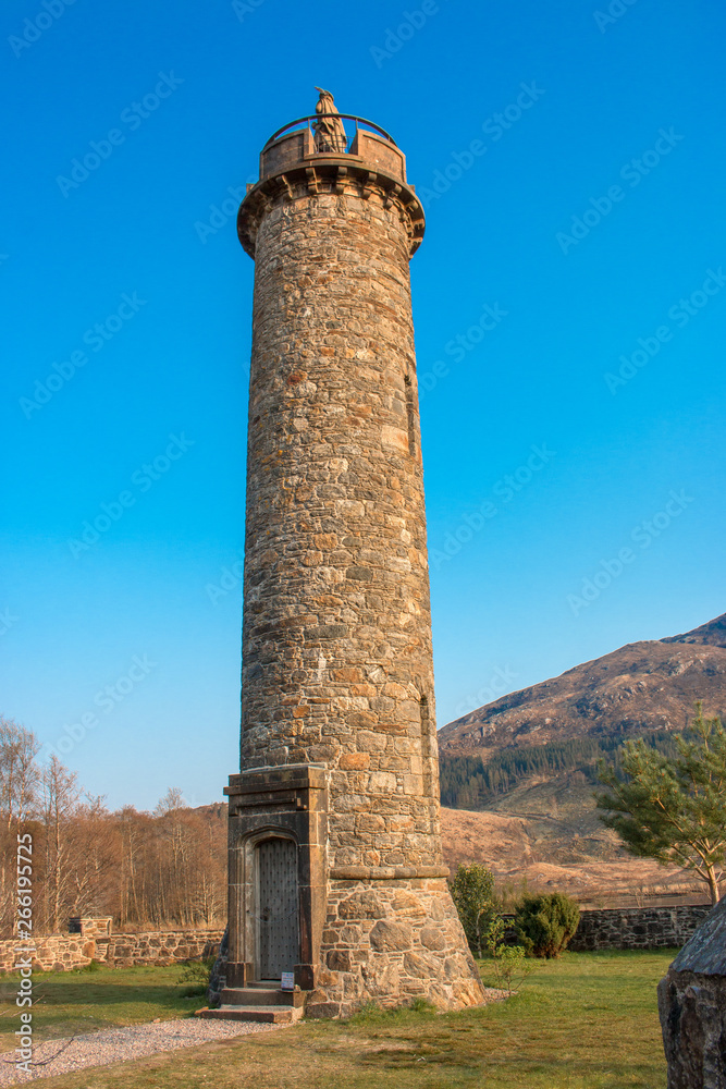 Glenfinnan Monument (Gleann Fhionghain) at Loch Shiel Highlands Scotland