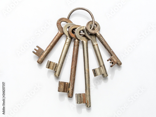 Der richtige Schlüssel in der Hand öffnet die Tür © festfotodesign