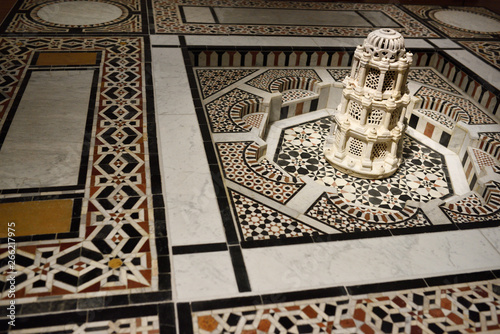 16th Century indoor Islamic marble and sandstone mosaic fountain from Syria